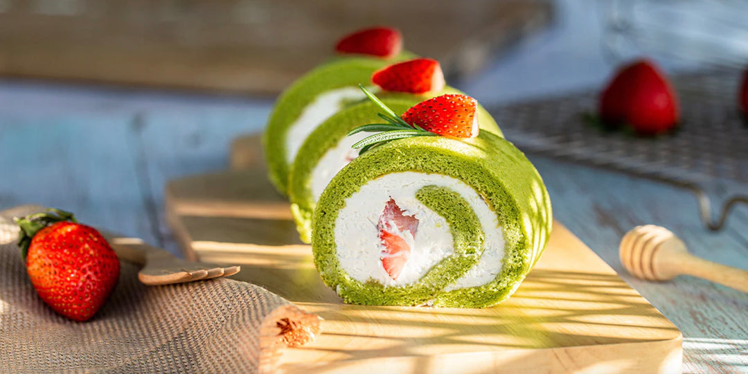 Recipe of Today: Strawberry Matcha Cake Roll