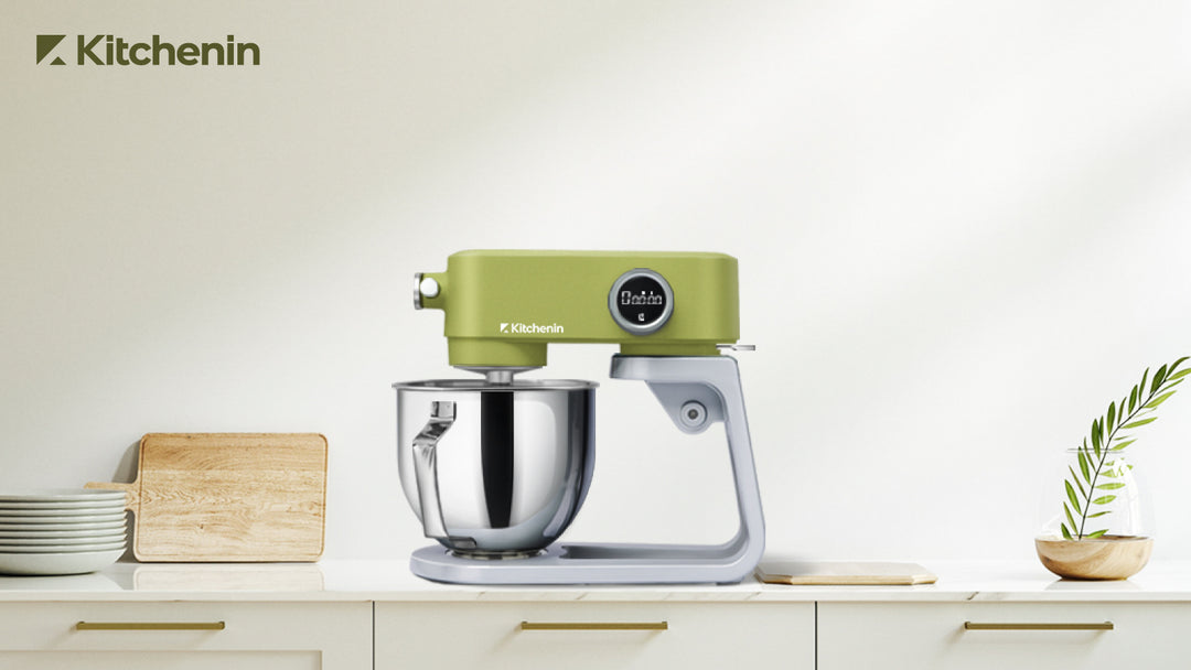 Stand Mixer vs Hand Mixer: Which One is Better for Baking?